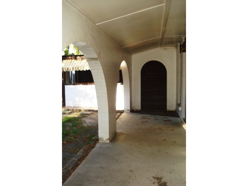 42a  Valerie Street, Clontarf QLD 4019