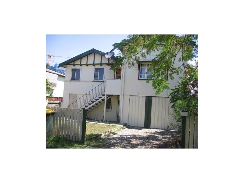 21 Roland Street, Clontarf QLD 4019