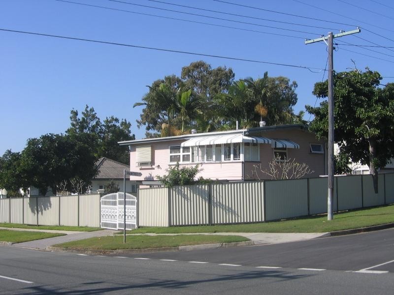 29 Michel Road, Scarborough QLD 4020