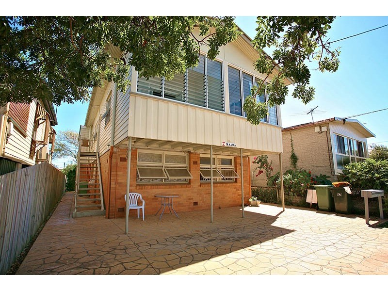 14 James Street, Scarborough QLD 4020