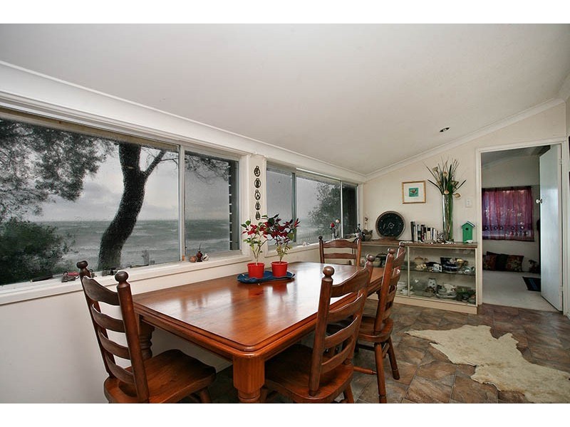 55 Biggs Avenue, Beachmere QLD 4510