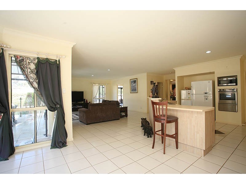 48 Valentine Court, Narangba QLD 4504