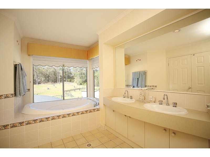 48 Valentine Court, Narangba QLD 4504