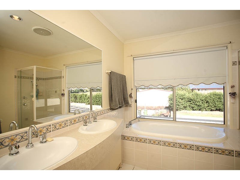 48 Valentine Court, Narangba QLD 4504