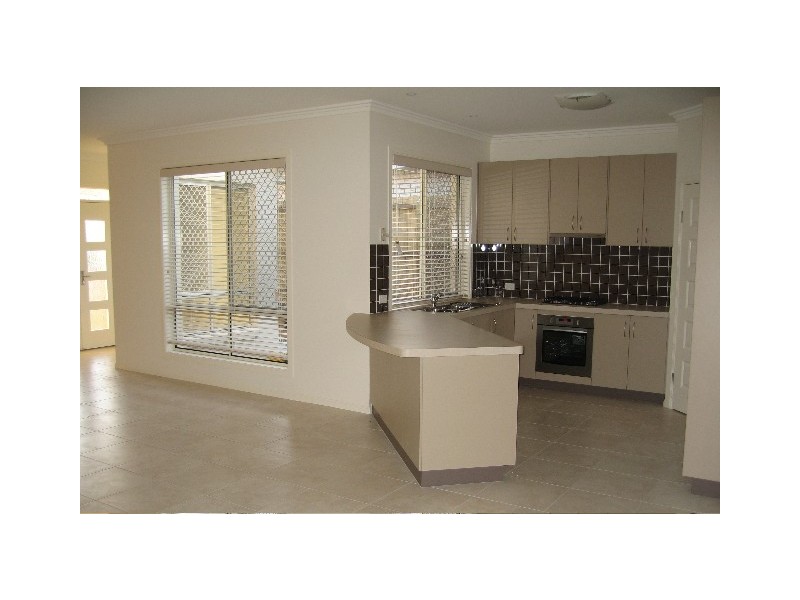 53 Swan Parade, Warner QLD 4500