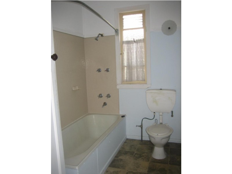 66 Deagon Street, Sandgate QLD 4017