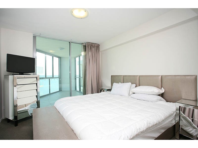 801/14 Oxley Avenue, Woody Point QLD 4019