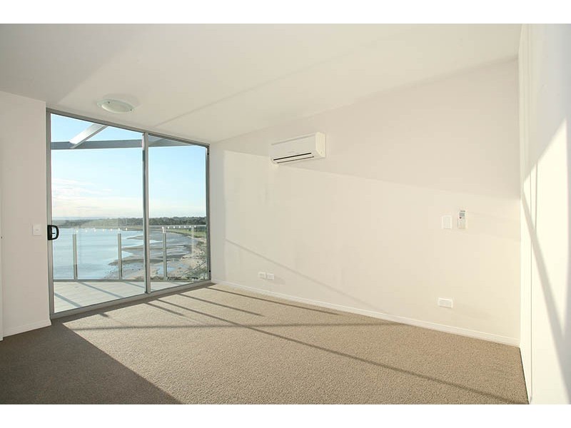 801/14 Oxley Avenue, Woody Point QLD 4019