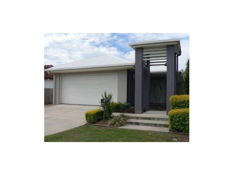 10A Deans Street, Clontarf QLD 4019