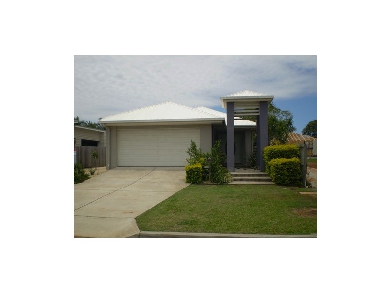 10A Deans Street, Clontarf QLD 4019