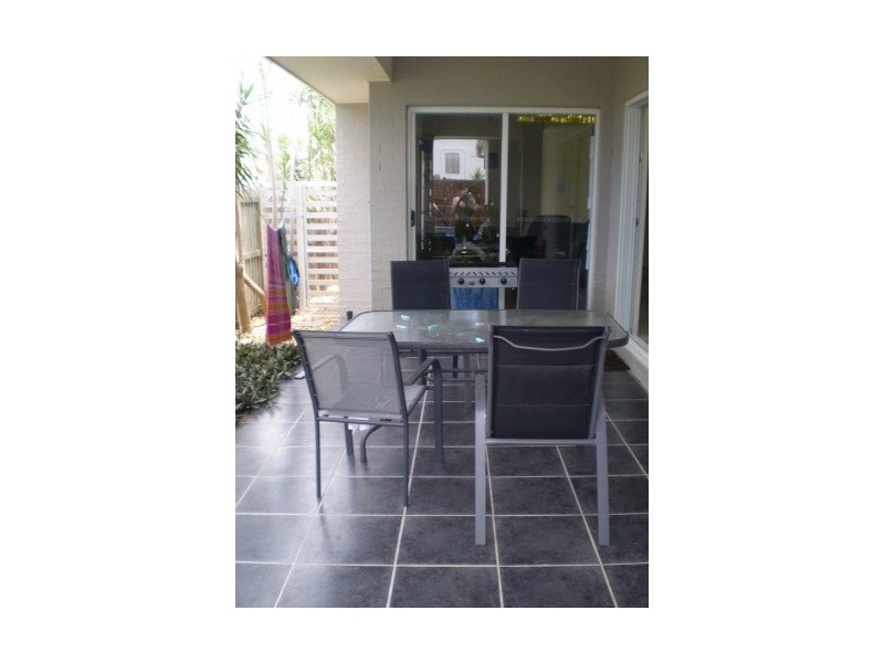 10A Deans Street, Clontarf QLD 4019