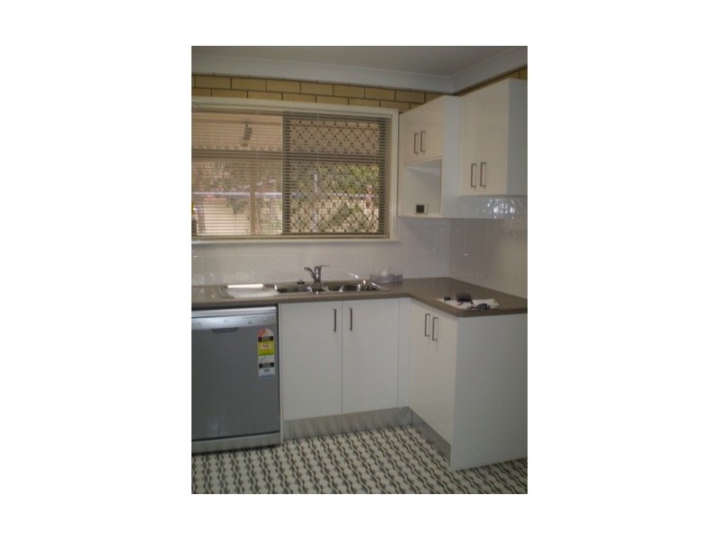 12 Matthew Street, Scarborough QLD 4020