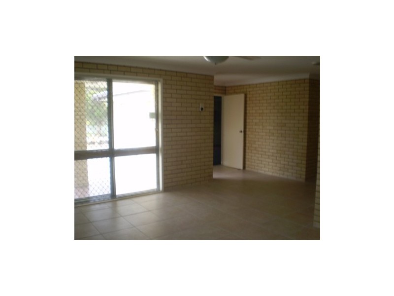 12 Matthew Street, Scarborough QLD 4020