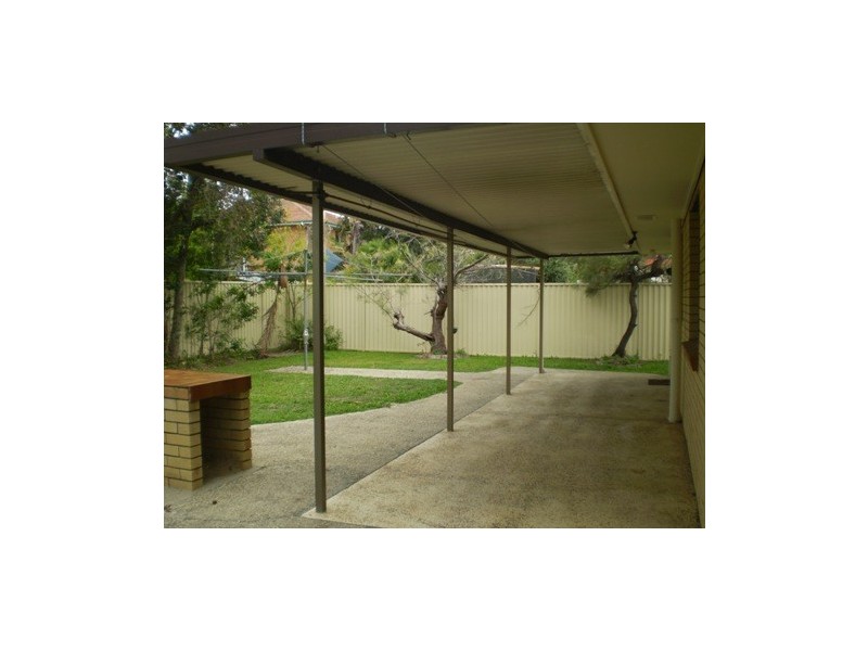 12 Matthew Street, Scarborough QLD 4020