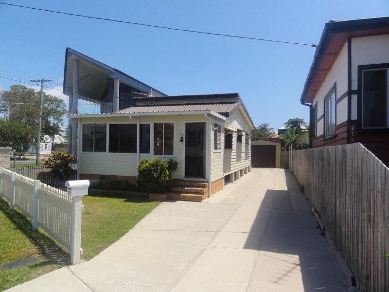 212 Hornibrook Esplanade, Clontarf QLD 4019