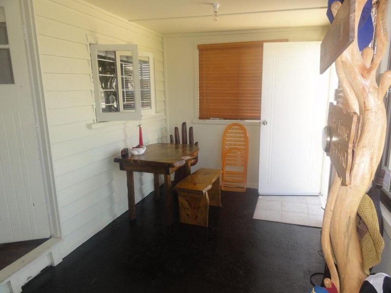 212 Hornibrook Esplanade, Clontarf QLD 4019