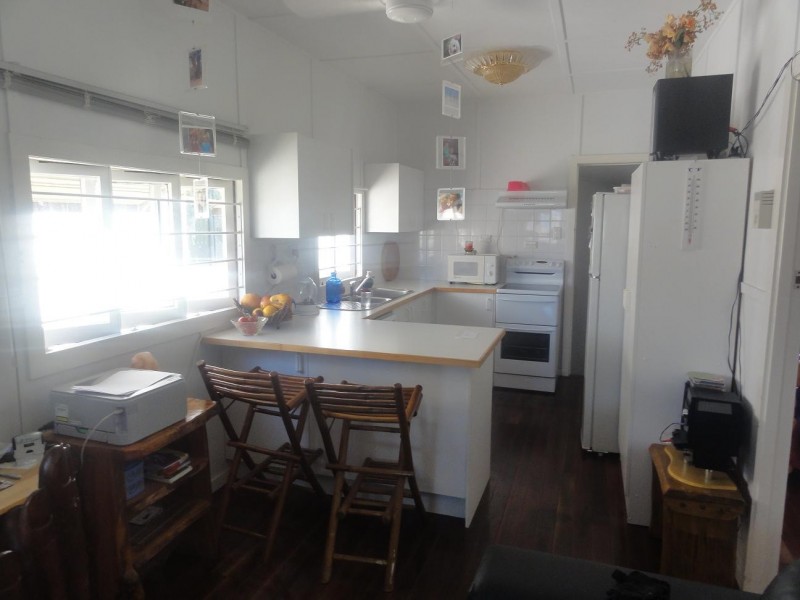 212 Hornibrook Esplanade, Clontarf QLD 4019