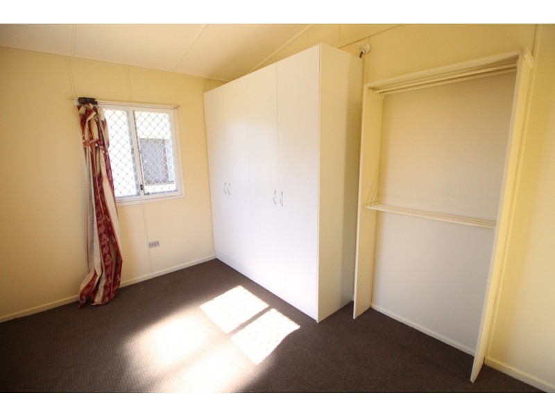 54 Joseph Street, Margate QLD 4019