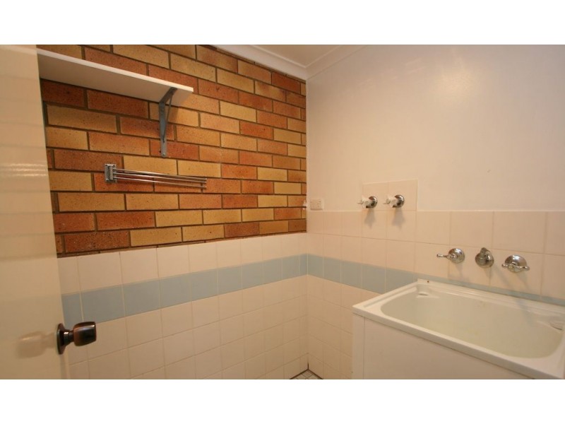 2/13 Meredith Street, Redcliffe QLD 4020