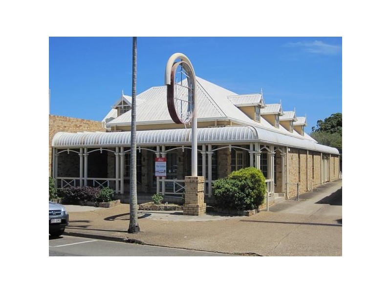 25 Anzac Avenue, Redcliffe QLD 4020