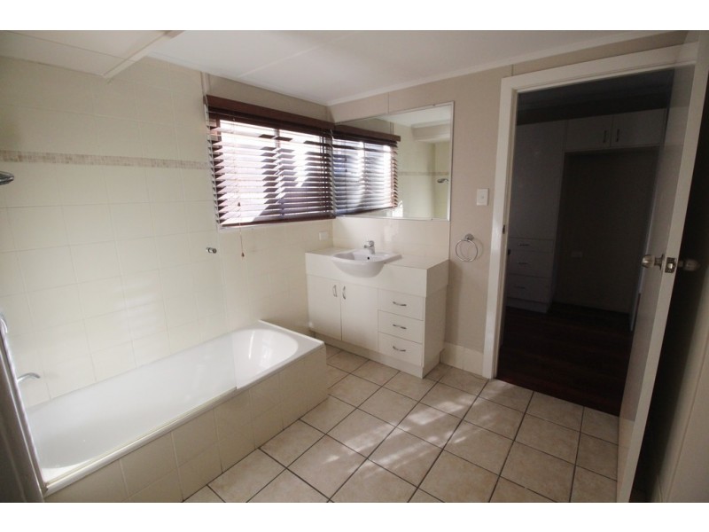 1/390 Oxley Avenue, Redcliffe QLD 4020