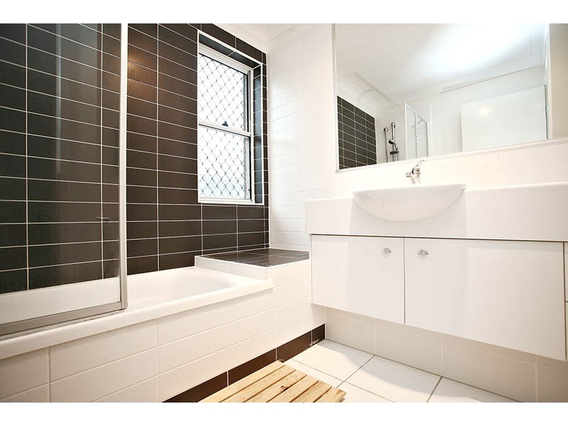 8/19-21 Shields Street, Redcliffe QLD 4020