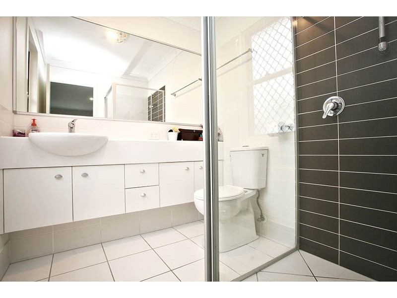 8/19-21 Shields Street, Redcliffe QLD 4020