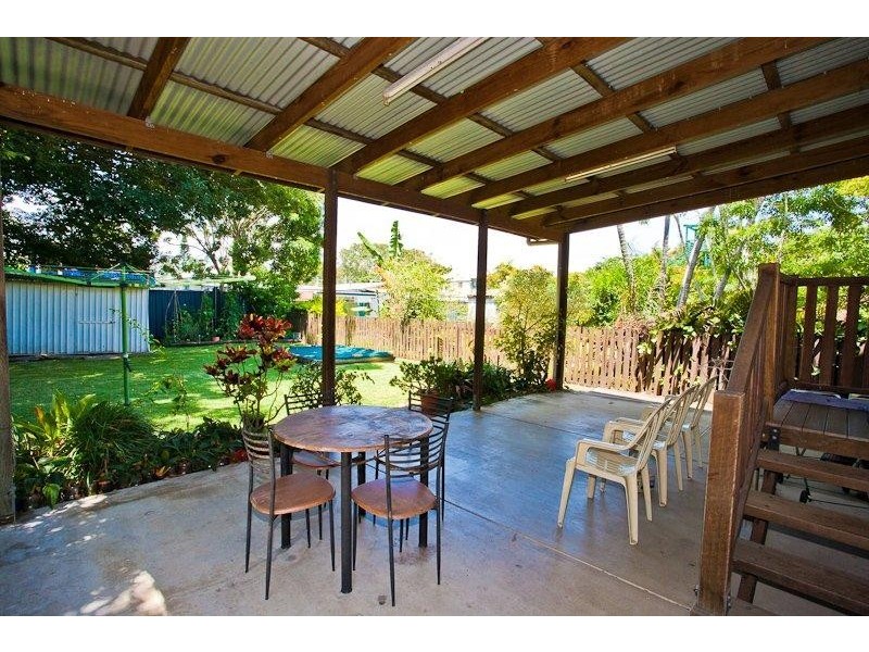 25 Bell Street, Woody Point QLD 4019