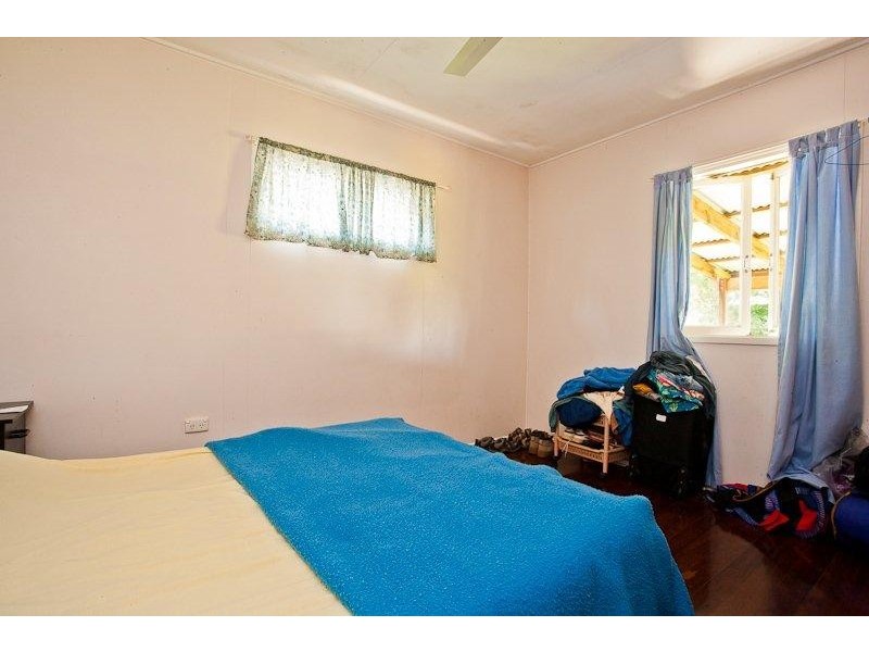 25 Bell Street, Woody Point QLD 4019