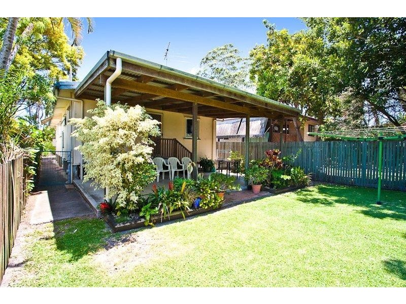 25 Bell Street, Woody Point QLD 4019