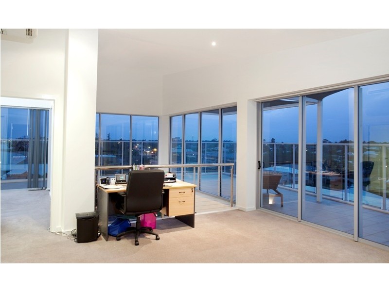 28/146 Prince Edward Parade, Scarborough QLD 4020