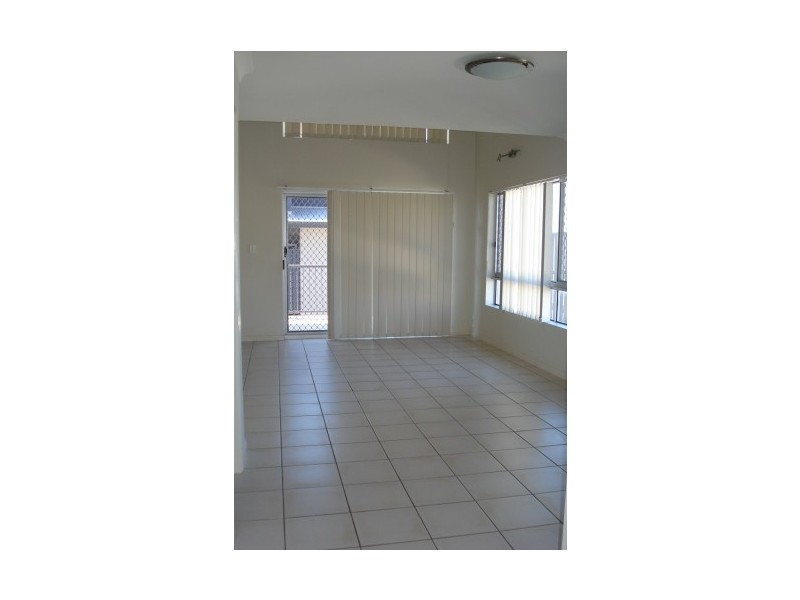 8/13 Tramore Street, Margate QLD 4019