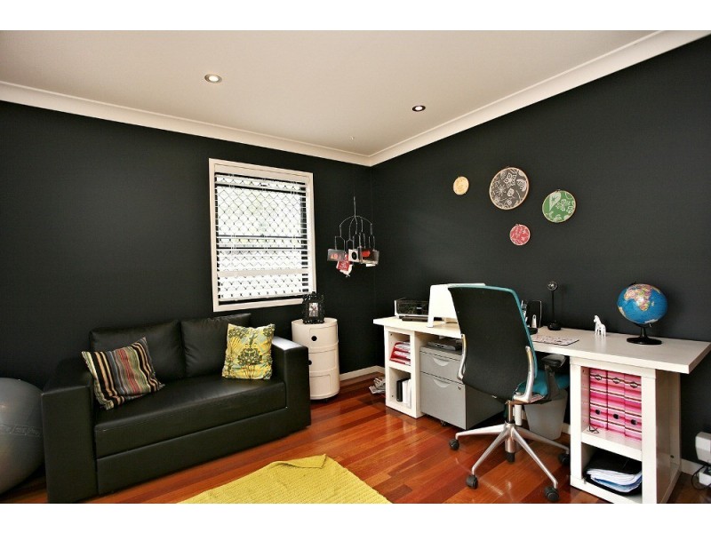 1/182  Prince Edward Parade, Scarborough QLD 4020