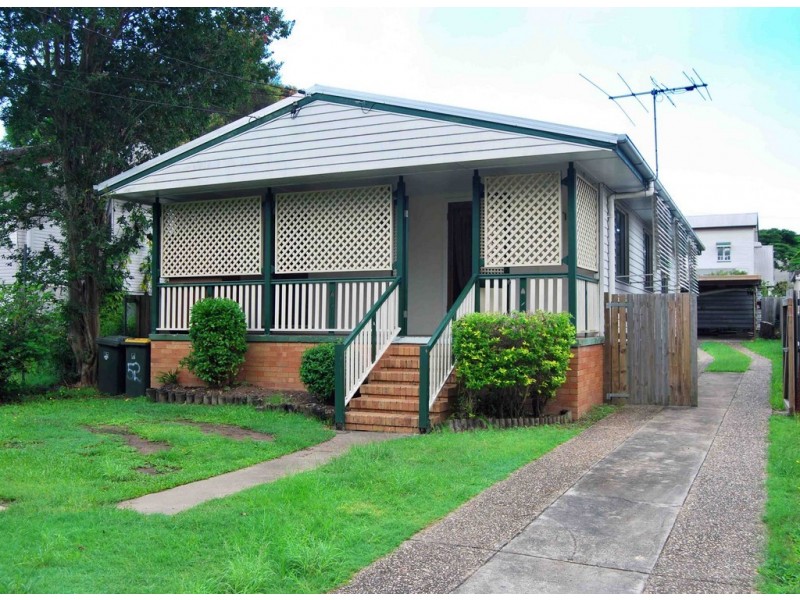 52 Agnew Street, Sandgate QLD 4017