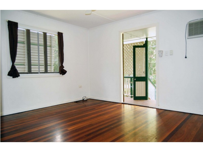 52 Agnew Street, Sandgate QLD 4017