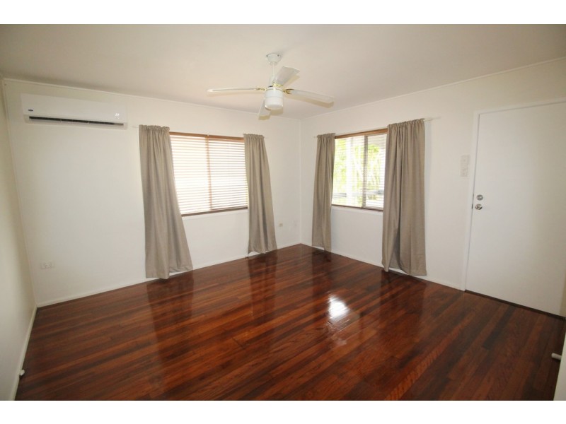 78 Sportsground Street, Redcliffe QLD 4020