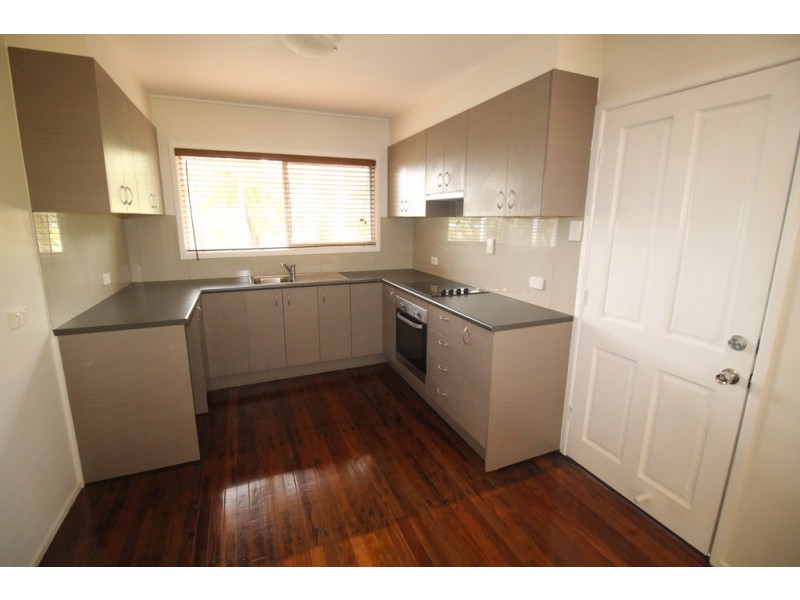 78 Sportsground Street, Redcliffe QLD 4020