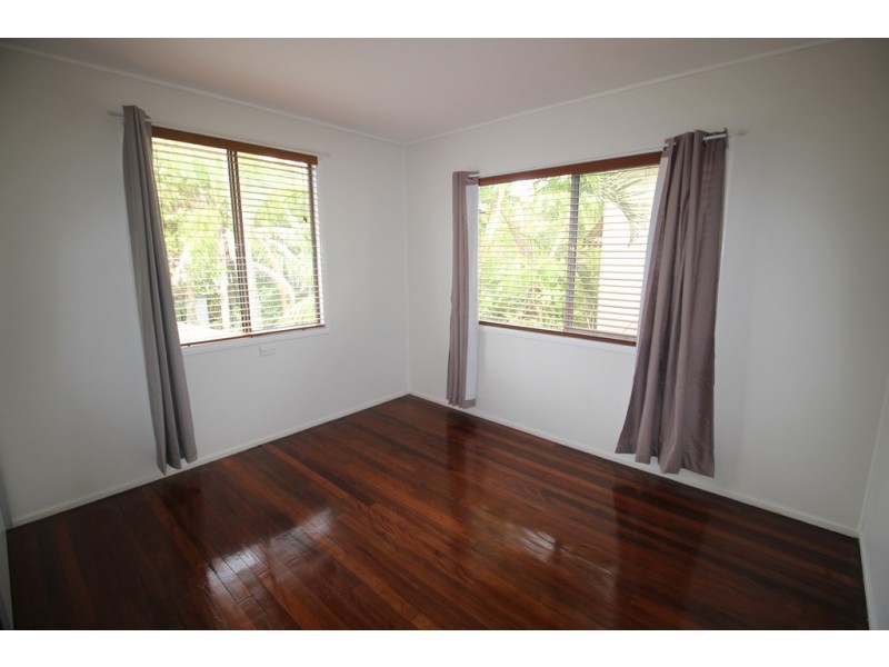 78 Sportsground Street, Redcliffe QLD 4020