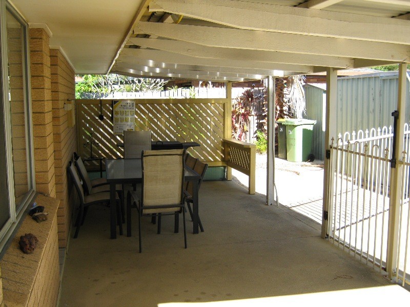 19 La Salle Drive, Scarborough QLD 4020