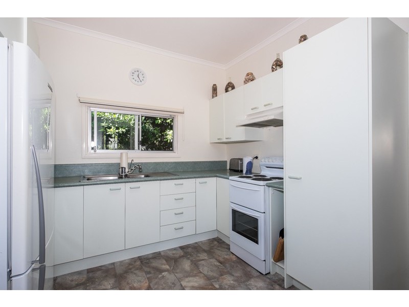 2a Inglis Street, Woody Point QLD 4019