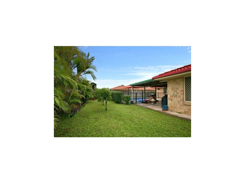 17 Wattle Road, Rothwell QLD 4022