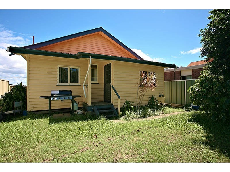 12 Turner Street, Scarborough QLD 4020