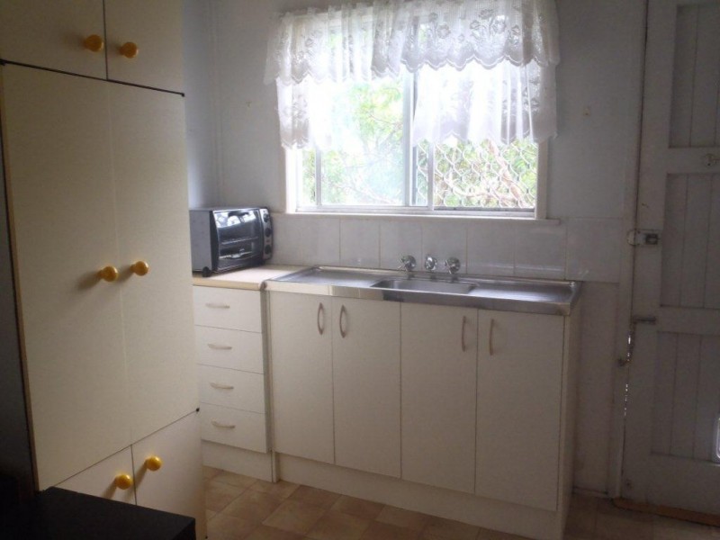 78-80 Elizabeth Avenue, Clontarf QLD 4019