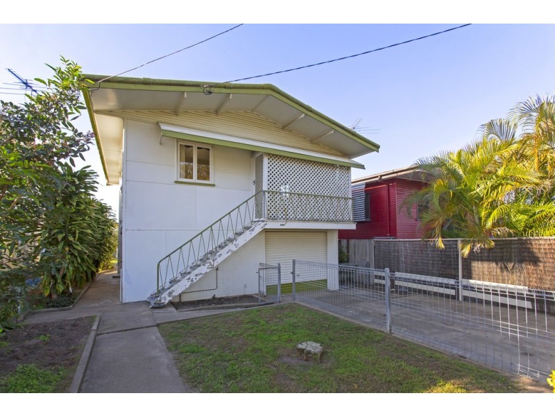 24 Sorrento Street, Margate QLD 4019