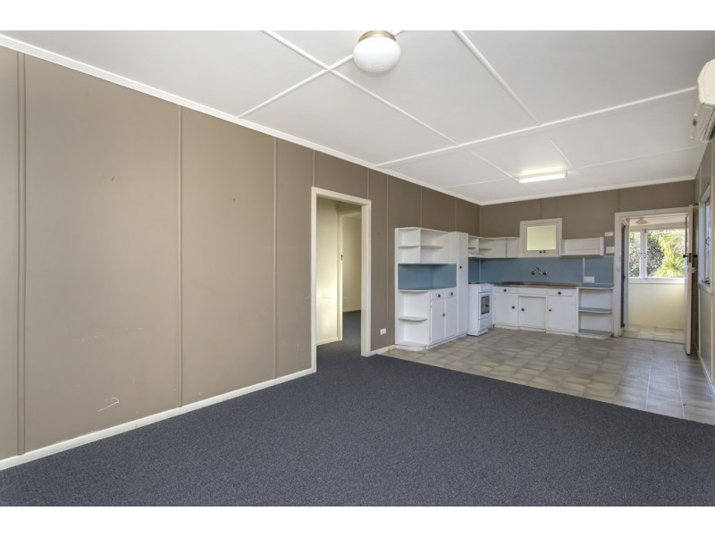 24 Sorrento Street, Margate QLD 4019