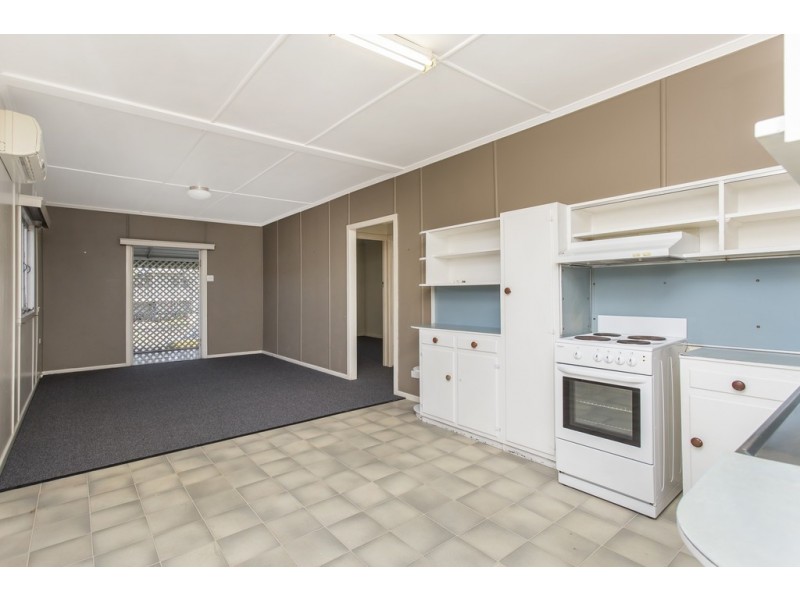 24 Sorrento Street, Margate QLD 4019