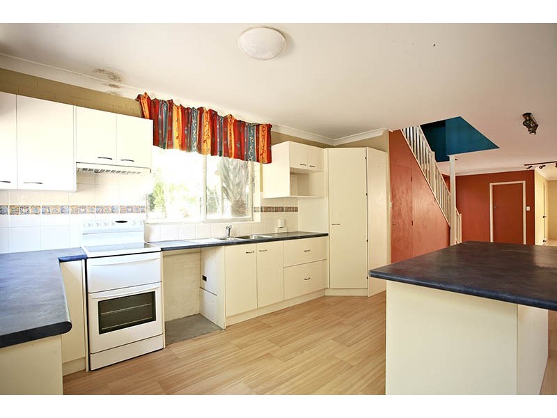 16 Portwood Street, Redcliffe QLD 4020