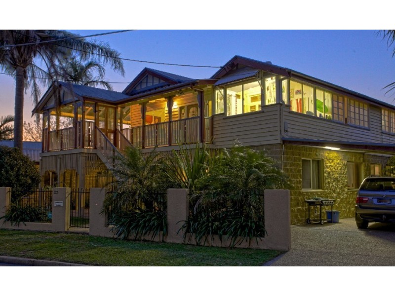 23 Woodcliffe Crescent, Woody Point QLD 4019