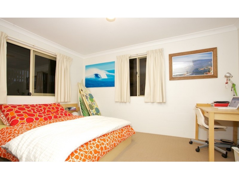 23 Woodcliffe Crescent, Woody Point QLD 4019