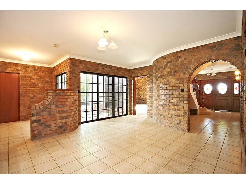 43 Sunnyside Road, Newport QLD 4020